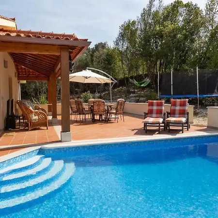 Casa Do Zelo - Large Private Holiday Anciao